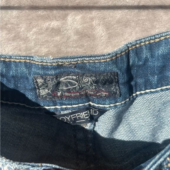 Silver jeans co Distressed Jean Shorts Women’s Boyfriend Fit Rolled Hem SZ 14 - Picture 10 of 14